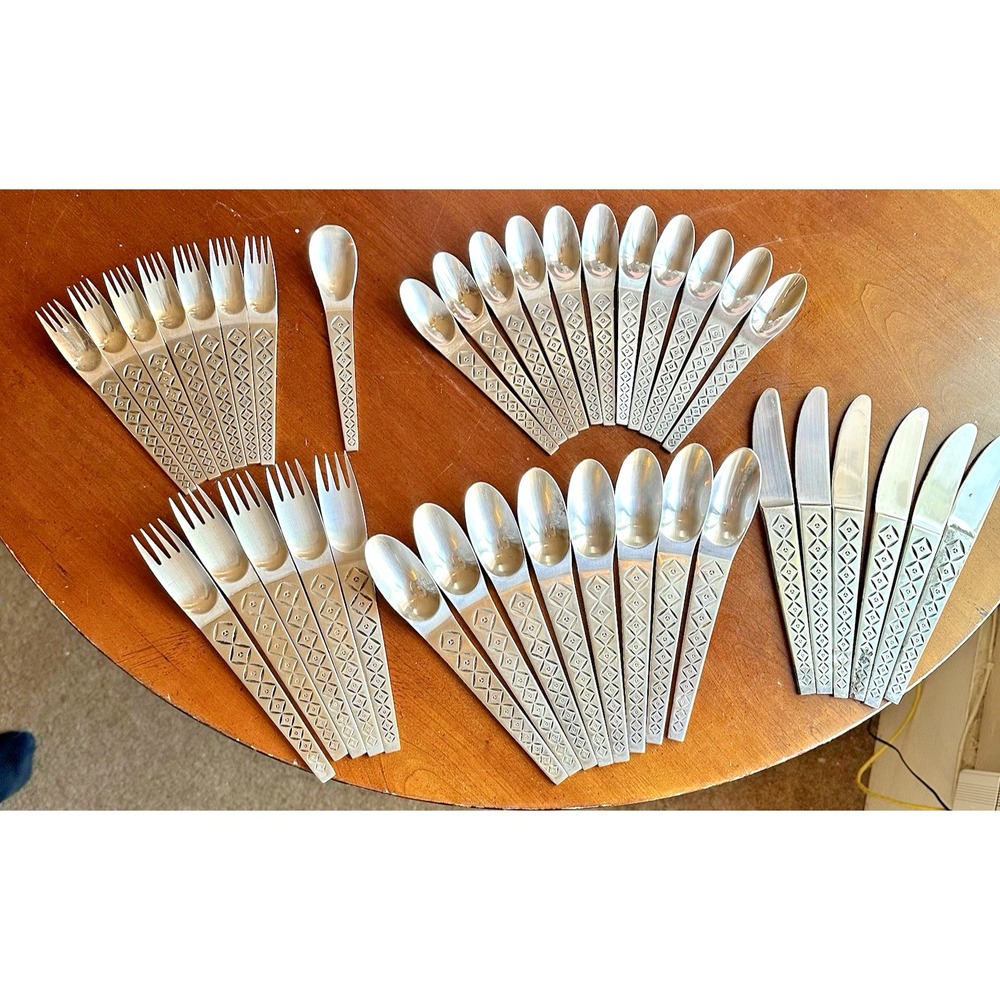 Stanley Roberts SRB100 Geometric Danish Influence Flatware Japan 38 Pieces HTF